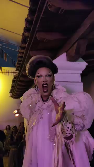 Close-up of a drag queen performing at a Día de Muertos themed event in Oaxaca, highlighting diversity and LGBTQ+ expression in Mexico.